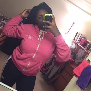 Meet your Posher, Quinnae